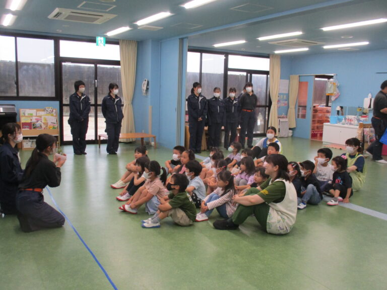 多肉植物の寄せ植えに挑戦！(5歳児)