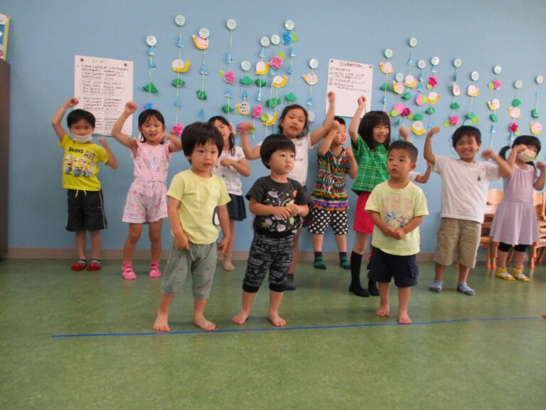 異年齢児とのふれあい遊び♪　（２歳児・５歳児）