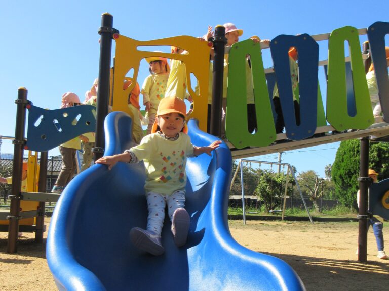 10/29 秋の遠足🍱(３.４歳児)